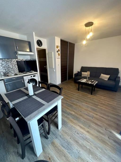 Lourdes Home מראה חיצוני תמונה